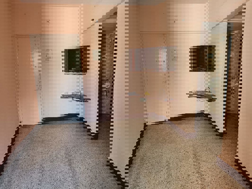 1 BHK 533 Sq.Ft. Apartment in Shankar Complex