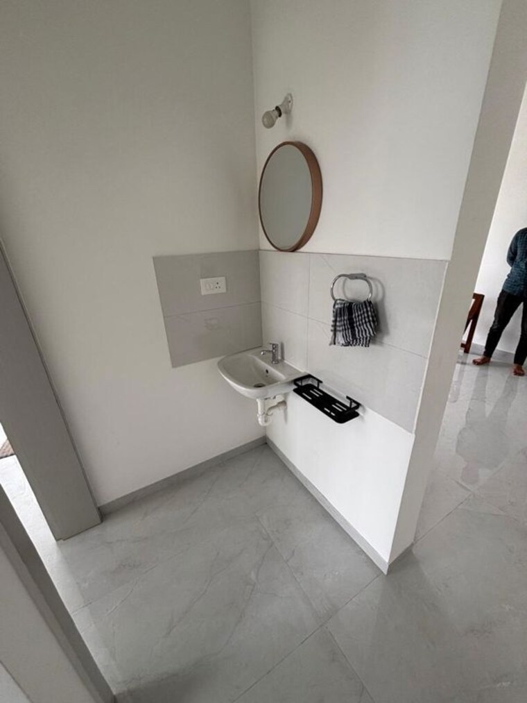 Bathroom, shubham-residency-warje 1 Bedroom 600 Sq.Ft. Apartment In Warje Pune 10130388