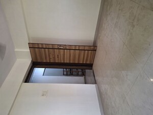 Room in 2 BHK Apartment at Ghansoli – for Rent