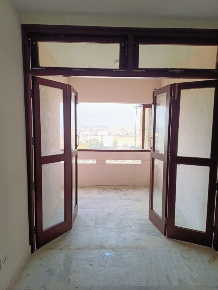 Room, ansal-plaza-sector-23 3 Bedroom 15000 Sq.Ft. Independent House In Sector 23 Gurgaon 10130391