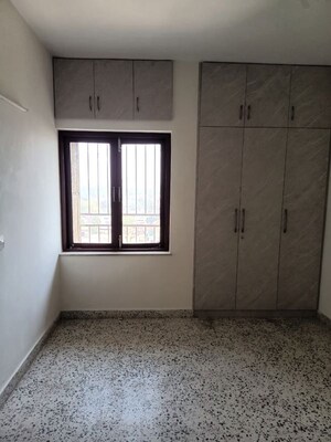 Room in 3 BHK Independent House at Ansal Plaza Sector-23, Sector 23 – for Rent