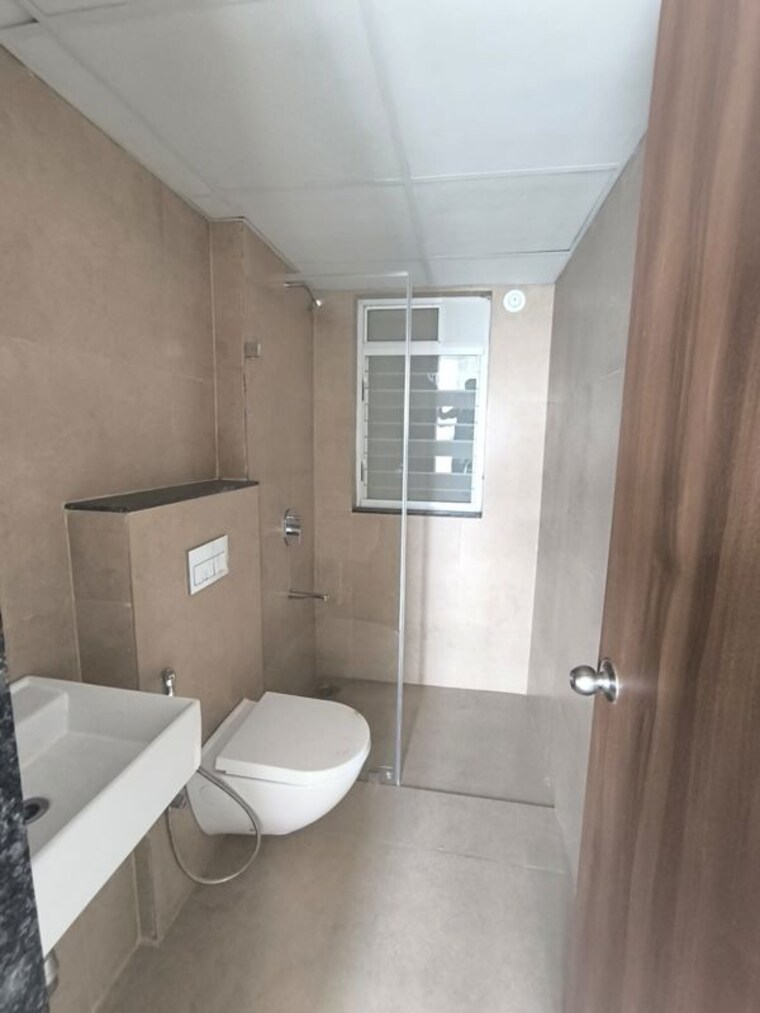 Bathroom, runwal-the-central-park 2 Bedroom 750 Sq.Ft. Apartment In Chinchwad Pune 10130368