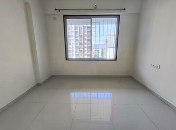 Room in 2 BHK Apartment at Vishal Viviana, Mundhwa – for Rent