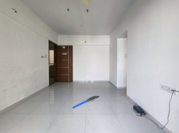 Room in 2 BHK Apartment at Vishal Viviana, Mundhwa – for Rent