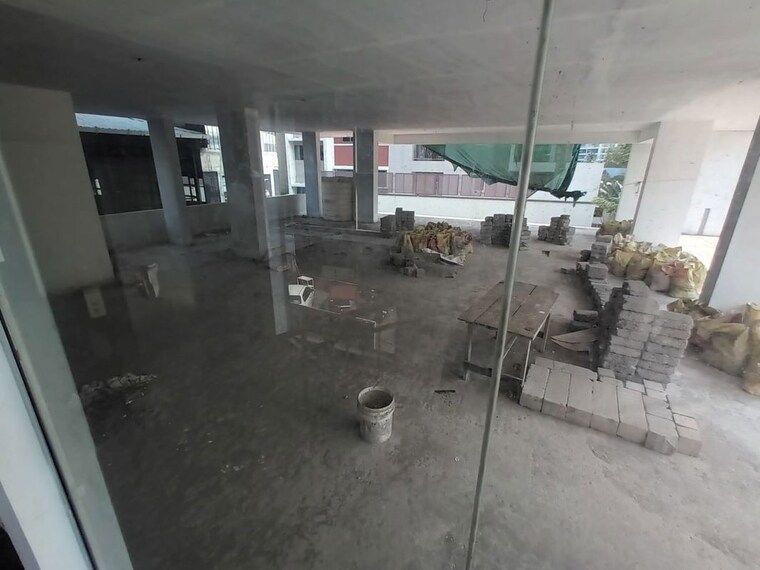  Parking, kaloor Commercial Showroom 2200 Sq.Ft. In Kaloor Kochi 10130407