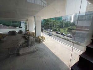 Parking in  Showroom at Kaloor – for Rent