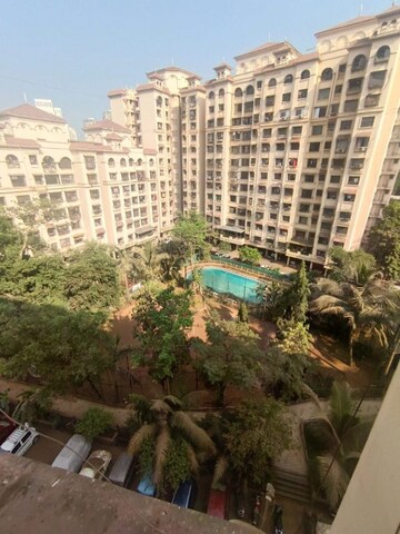 2 BHK Apartment – Exterior View View at Suncity Complex, Powai - for Rent