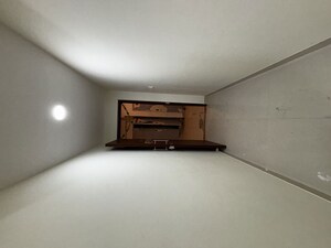 Room in 2 BHK Apartment at Dynamix Divum, Malad East – for Rent