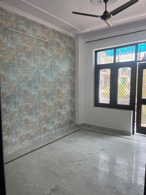 Room in 2 BHK Builder Floor at Vasundhara Sector 3 – for Sale