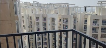 Floor Plan in 3 BHK Apartment at Amrapali Heartbeat City, Sector 107 – for Rent