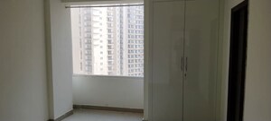 Room in 3 BHK Apartment at Amrapali Heartbeat City, Sector 107 – for Rent