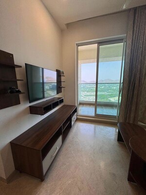 Room in 1 BHK Apartment at Aurum Q Residences, Ghansoli – for Rent