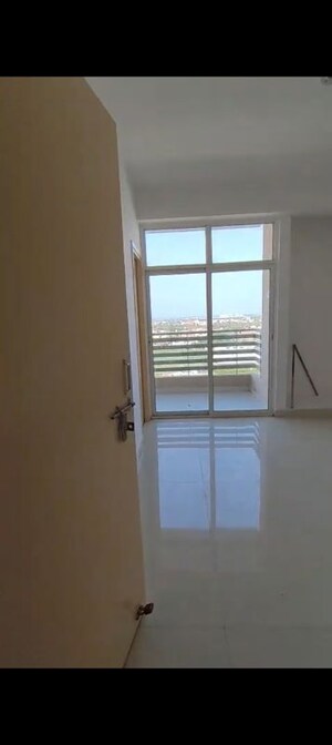 Room in 2 BHK Apartment at Mehak Jeevan, Raj Nagar Extension – for Sale