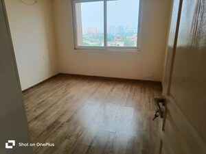 Room in 3 BHK Apartment at AIPL The Peaceful Homes, Sector 70a – for Sale
