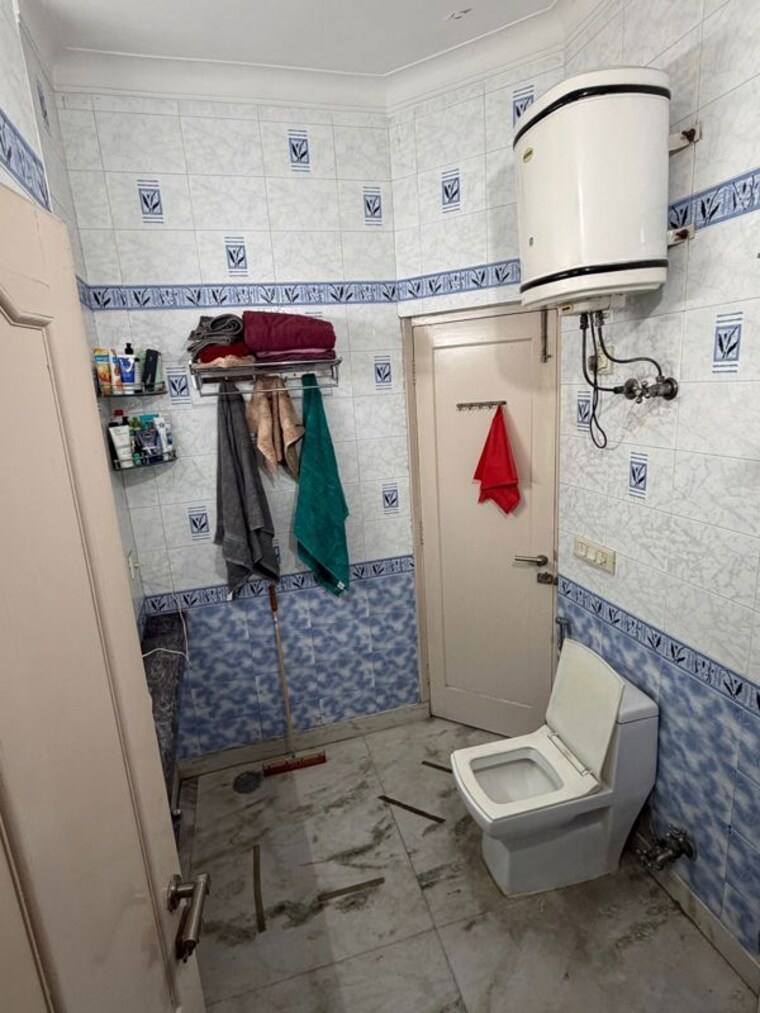 Master Bedroom, east of kailash 2 Bedroom 1500 Sq.Ft. Builder Floor In East Of Kailash Delhi 10130428