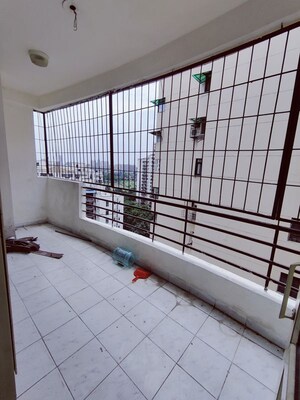 Balcony in 3 BHK Apartment at Amrapali Vaishali, Vaishali Sector 3 – for Rent