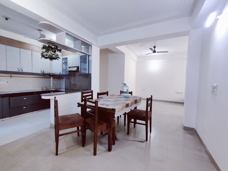 Gym, amrapali-vaishali 3 Bedroom 1850 Sq.Ft. Apartment In Vaishali Sector 3 Ghaziabad 10130409