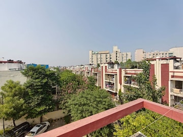 4 BHK Villa For Sale in Nirvana Country Birch Court, Sector 50