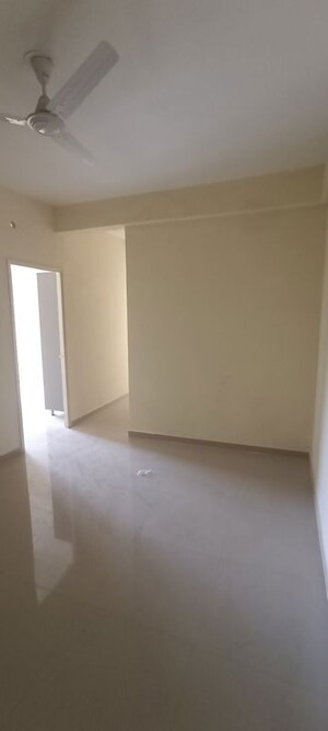 Room in 2 BHK Apartment at Pyramid Midtown, Sector 59 – for Rent