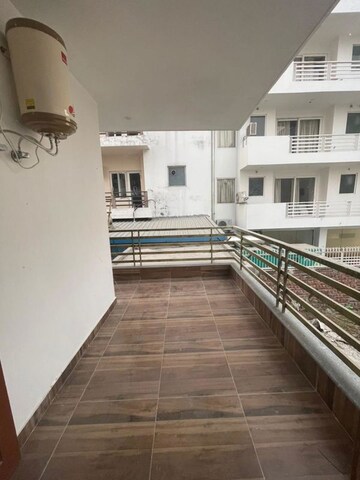 Balcony in 2 BHK Builder Floor at Sector 47 – for Rent
