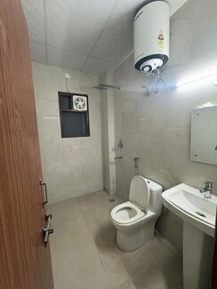 1 BHK Builder Floor For Rent in Sector 38