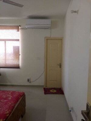 Room in 3 BHK Apartment at Paarth Aadyant, Gomti Nagar – for Rent