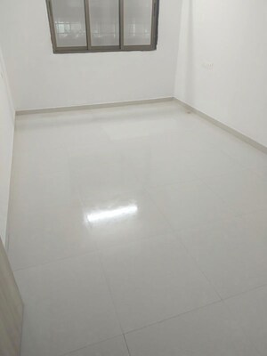 Room in 2 BHK Apartment at Kanakia Spaces Sevens, Andheri East – for Rent