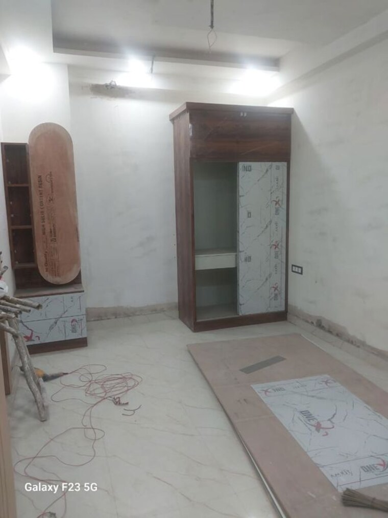 Room, sunshine-apartments-sector-73 2 Bedroom 1050 Sq.Ft. Apartment In Sector 73 Noida 10130527