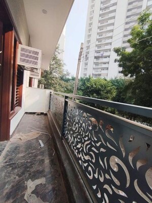 Balcony in 1 BHK Builder Floor at Sector 47 – for Rent
