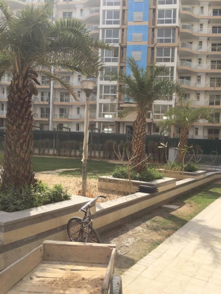 Balcony, emaar-palm-terraces-select 4 Bedroom 2410 Sq.Ft. Apartment In Sector 66 Gurgaon 10130535