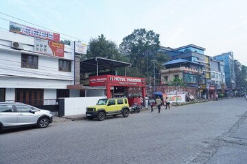  Shop – Exterior View View at Vyttila - for Rent