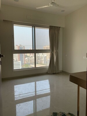 Room in 3 BHK Apartment at Shraddha Elite, Poisar – for Rent