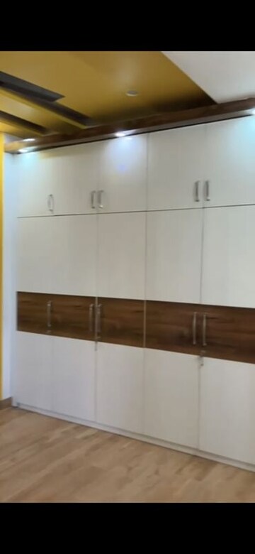 Furnished Amenities in 3 BHK Apartment at Umang Summer Palms, Sector 86 – for Rent