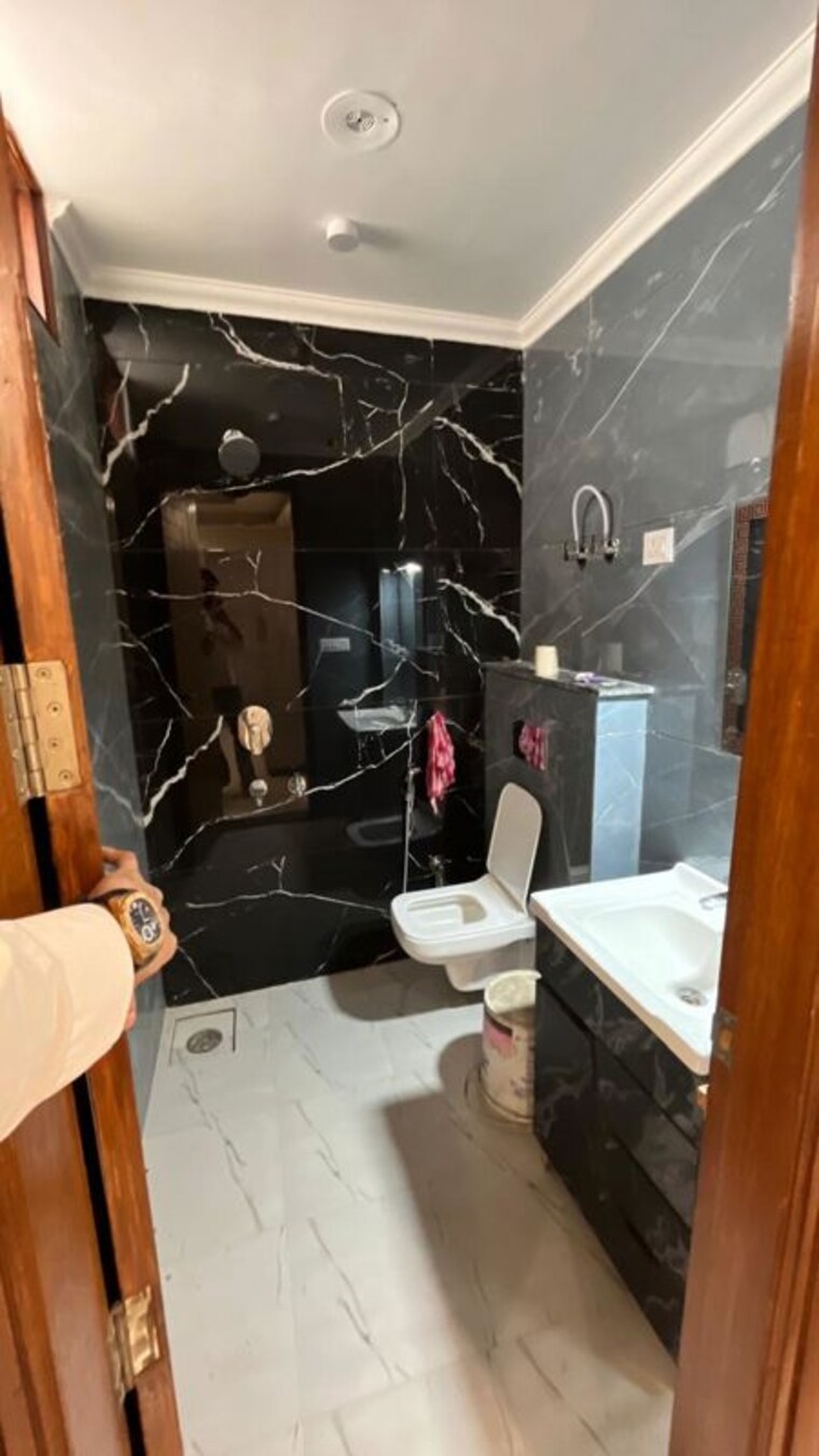 Master Bedroom, bptp-district-phase-2 3 Bedroom 1400 Sq.Ft. Builder Floor In Sector 84 Faridabad 10130583