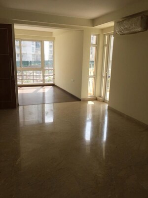 Room in 4 BHK Apartment at Emaar Palm Terraces Select, Sector 66 – for Rent