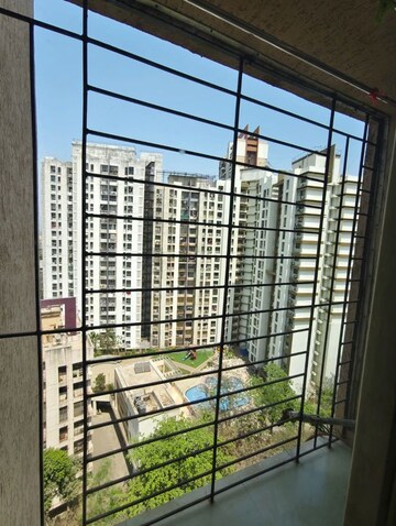 2 BHK Apartment – Exterior View View at Mahavir Kalpavruksha, Ghodbunder Road - for Rent