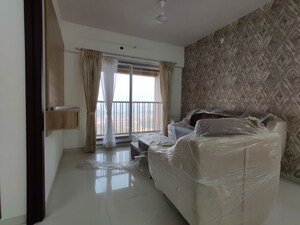 Living Room in 3 BHK Apartment at Hiranandani Meadows, Manpada – for Sale