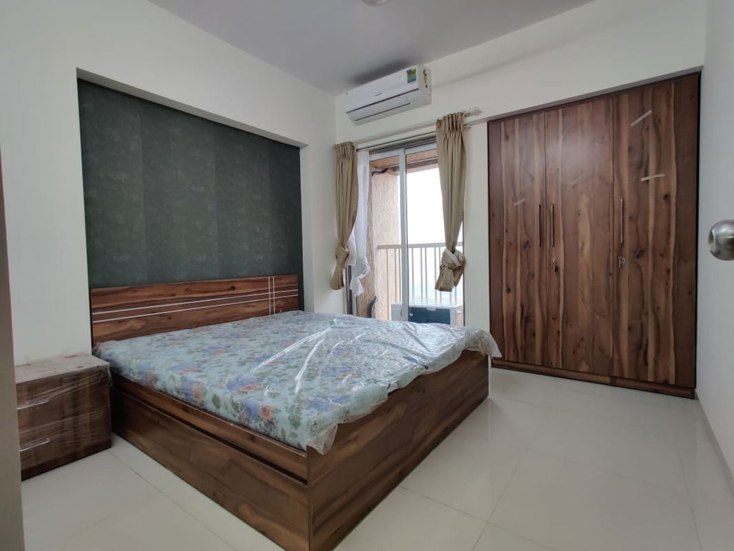 3 BHK + Pooja Room 1200 Sq.Ft. Apartment in Hiranandani Meadows