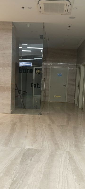 Room in Studio Apartment at Jaypee Greens Kassia, Jaypee Greens Sports City – for Sale