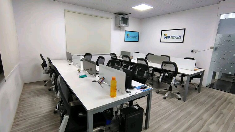 Team Area, sector 1 Commercial Office Space 1500 Sq.Ft. In Sector 1 Noida 10130652
