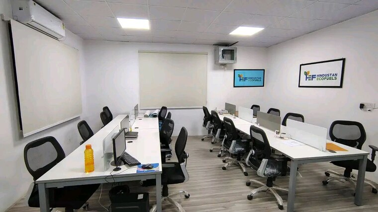 Team Area, sector 1 Commercial Office Space 1500 Sq.Ft. In Sector 1 Noida 10130652