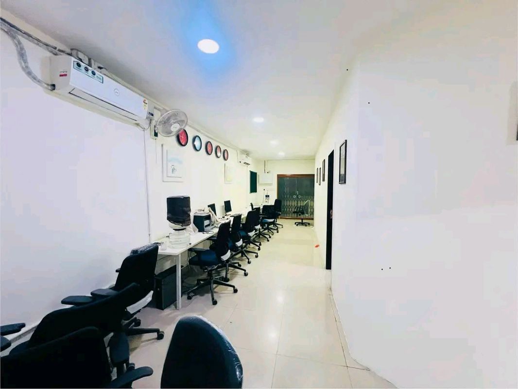 Office Space For Rent in Sector 1