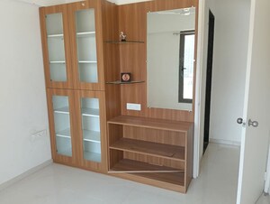 Room in 3 BHK Apartment at Sharanya Altura, Shilaj – for Rent