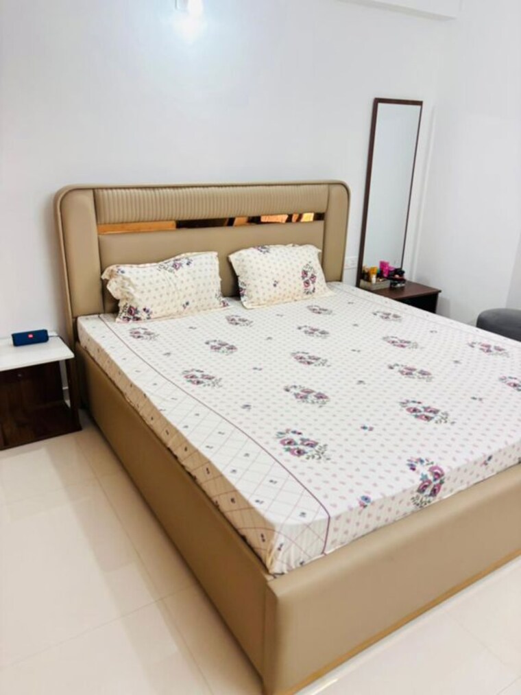 Bedroom, sharanya-altura 3 Bedroom 1700 Sq.Ft. Apartment In Shilaj Ahmedabad 10130666