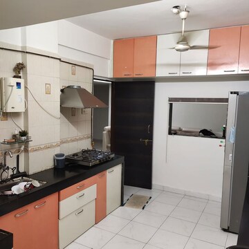 Kitchen in 2 BHK Apartment at Shah Complex 2, Sanpada – for Rent