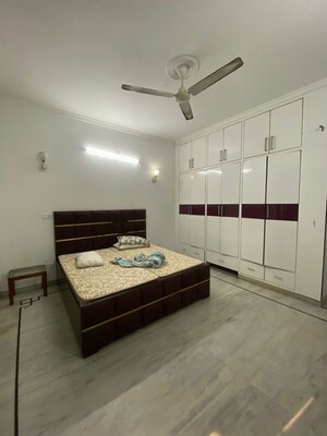 Bedroom in 3 BHK Builder Floor at Sector 38 – for Rent