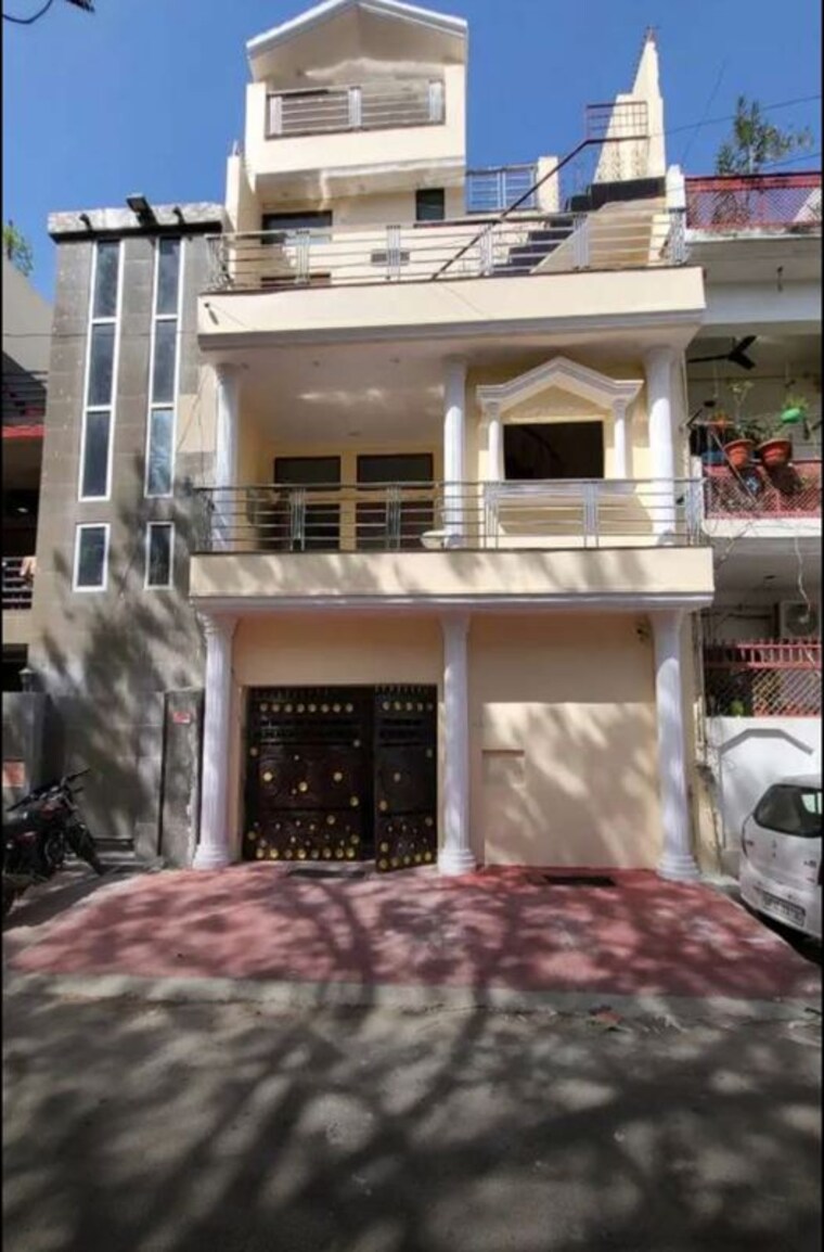 Exterior View, gomti nagar 6+ Bedroom 2400 Sq.Ft. Independent House In Gomti Nagar Lucknow 10130714