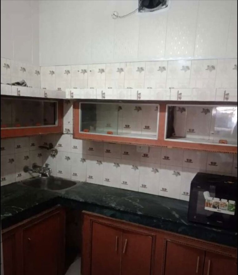 Kitchen, gomti nagar 6+ Bedroom 2400 Sq.Ft. Independent House In Gomti Nagar Lucknow 10130714