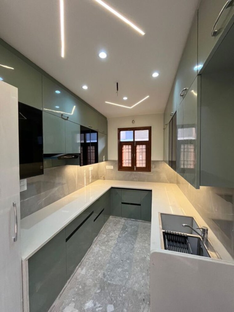 Kitchen, deep vihar 4 Bedroom 1500 Sq.Ft. Builder Floor In Deep Vihar Delhi 10130731