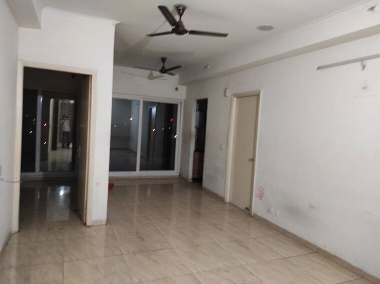 Room, ska-metro-ville 2.5 Bedroom 1165 Sq.Ft. Apartment In Eta Ii Greater Noida Greater Noida 10130751